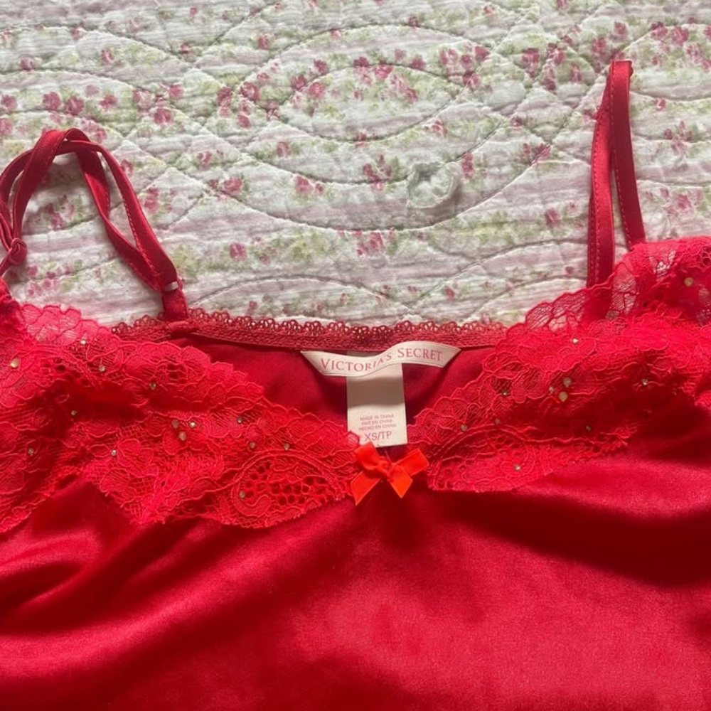 Victoria's Secret Pink Slip